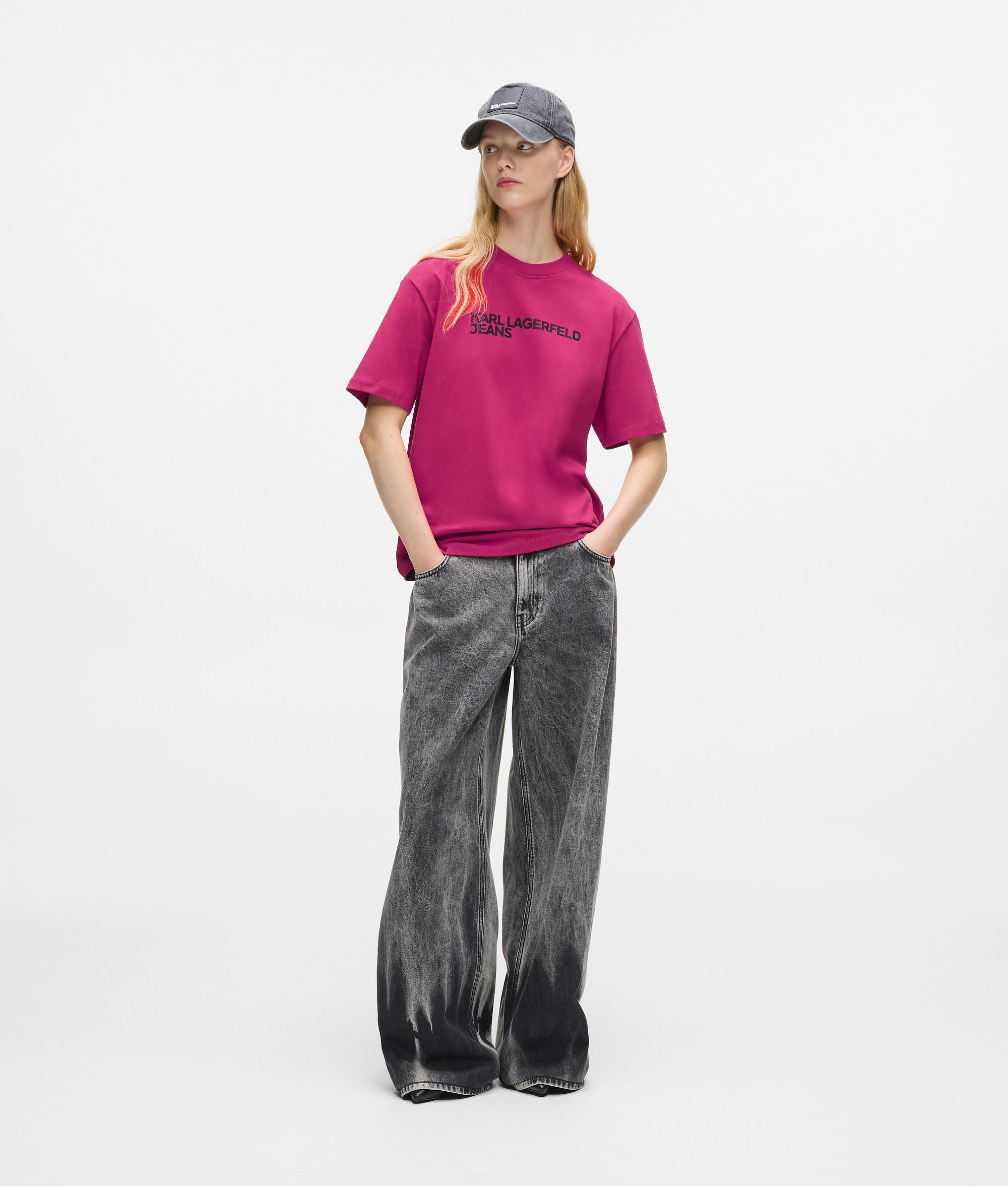 LOGO T-SHIRT - Image 4