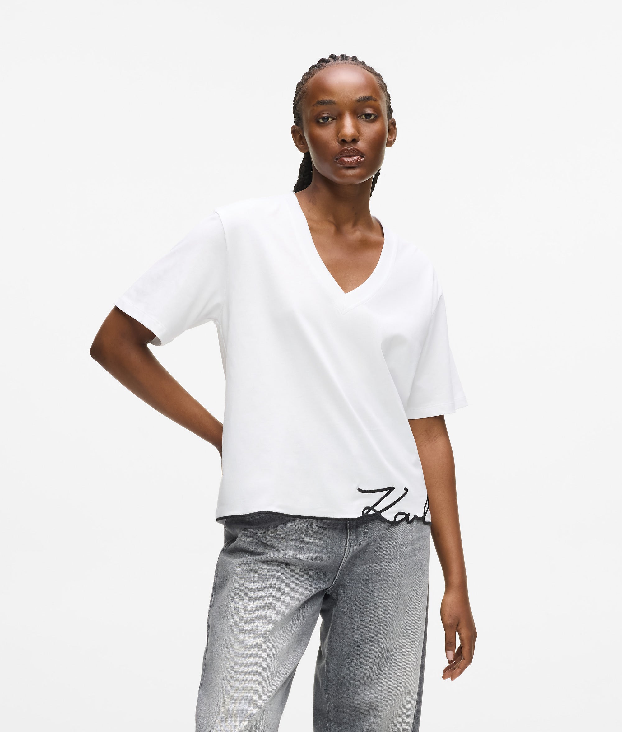 Signature hem V-neck T-shirt