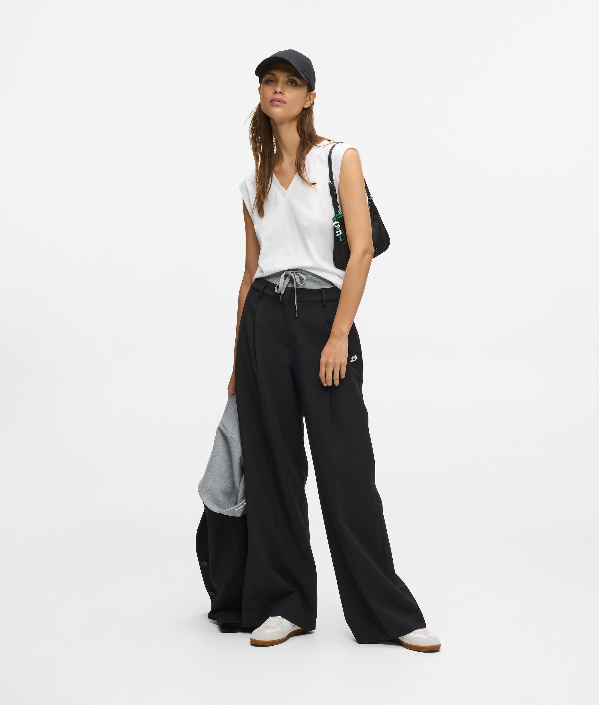 Ikon V-neck tank top - Image 4